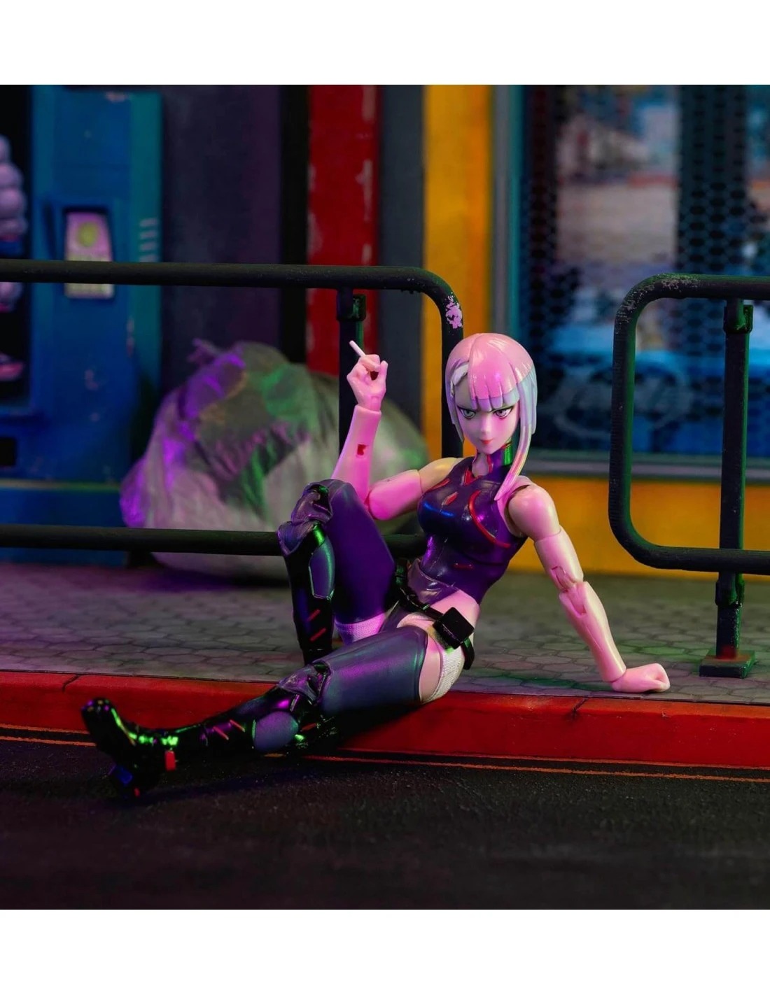 LUCY FIGURA 15 CM CYBERPUNK EDGERUNNERS - Imagen 2
