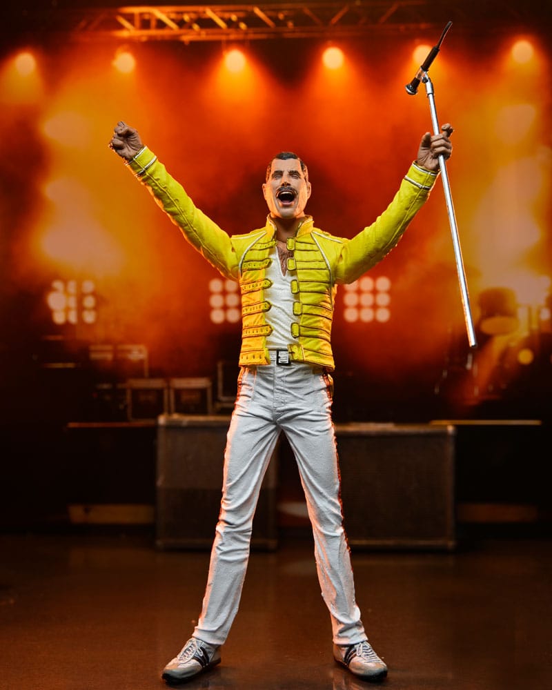 Freddie Mercury Figura Freddie Mercury (Yellow Jacket) 18 cm - Imagen 3